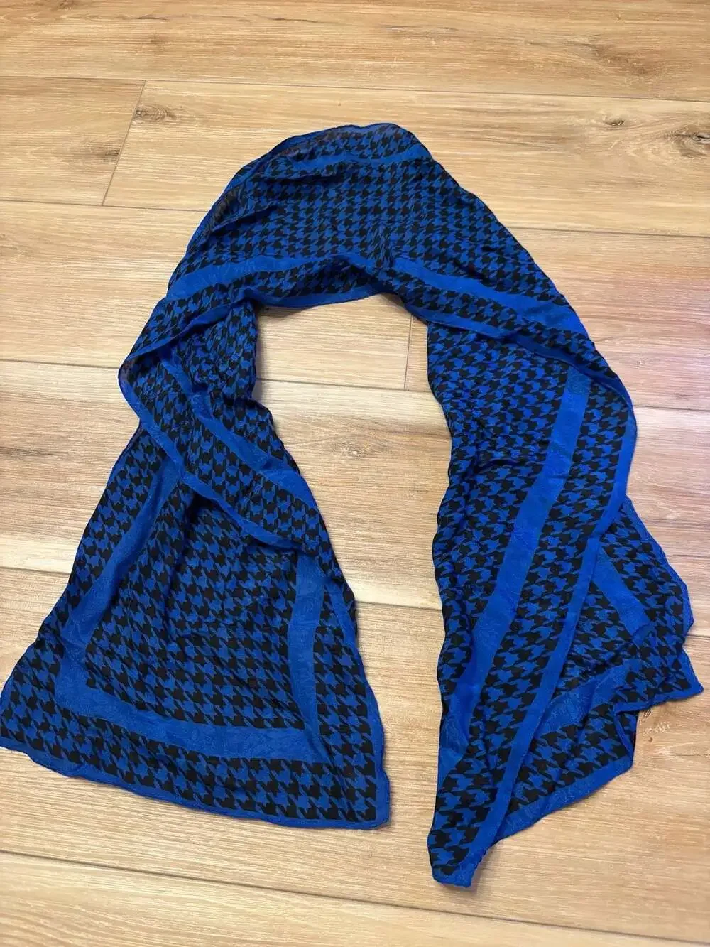 Albert Nipon Vintage Blue and Black Houndstooth Silk Long Scarf